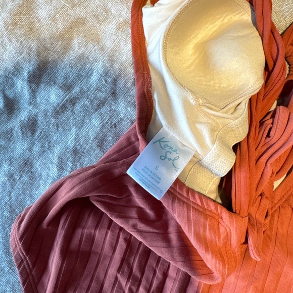 Kona Sol Swim - Picture 3 of 3